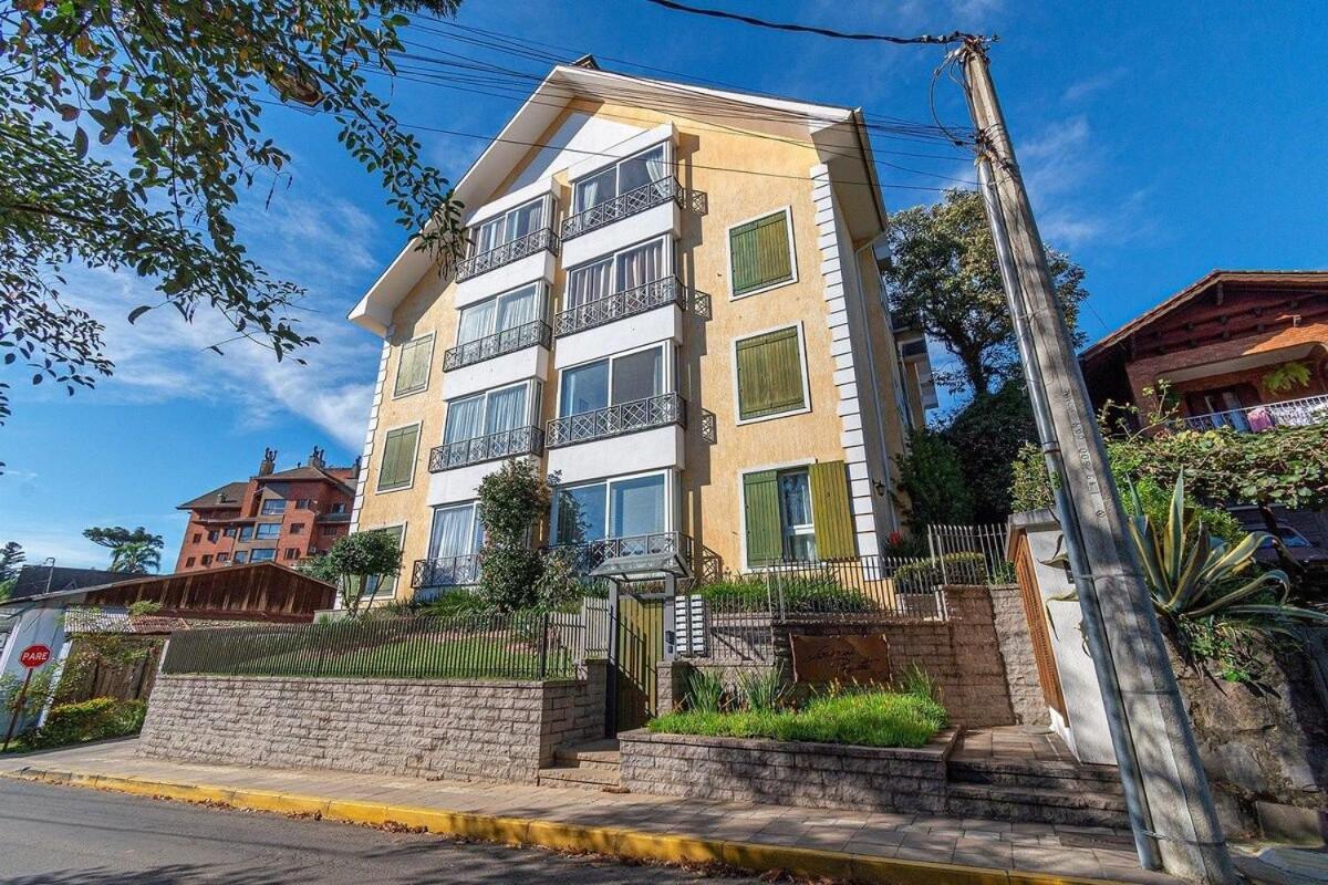 Rosa Edificio Giovani Pizetta Apartment Gramado Luaran gambar